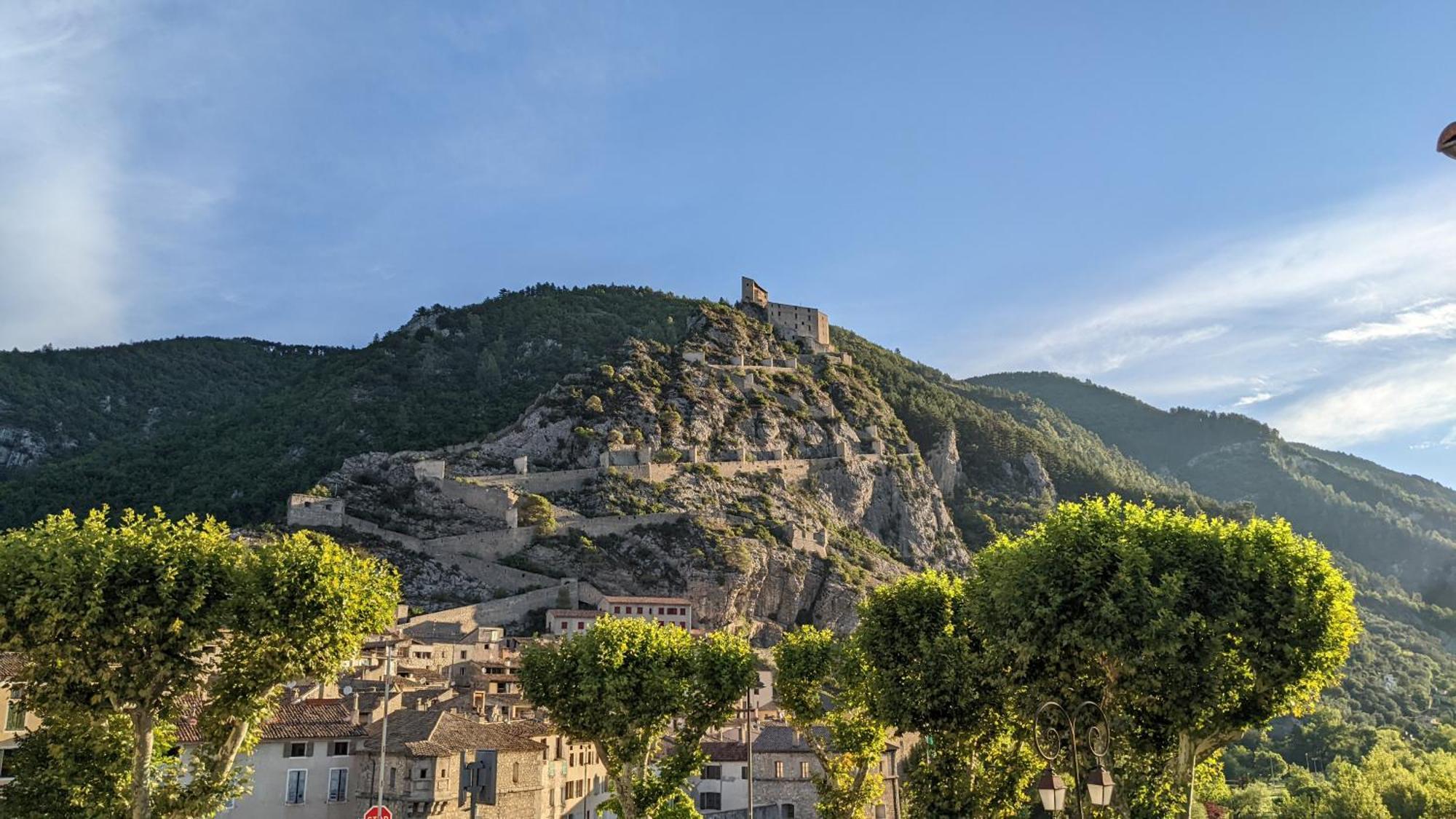 Les Gites D'Intervalles Антрево Екстериор снимка